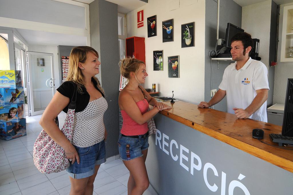 Apartaments Ar Enjoy Monjardi Lloret de Mar Kültér fotó
