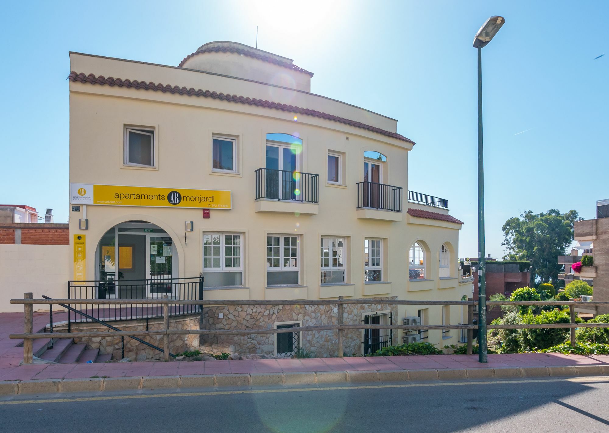 Apartaments Ar Enjoy Monjardi Lloret de Mar Kültér fotó